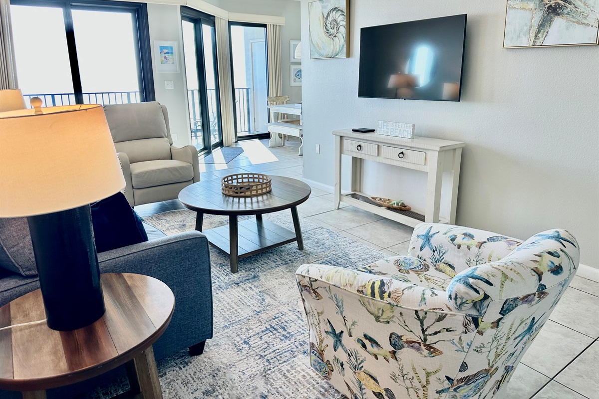 Very spacious coastal living room!