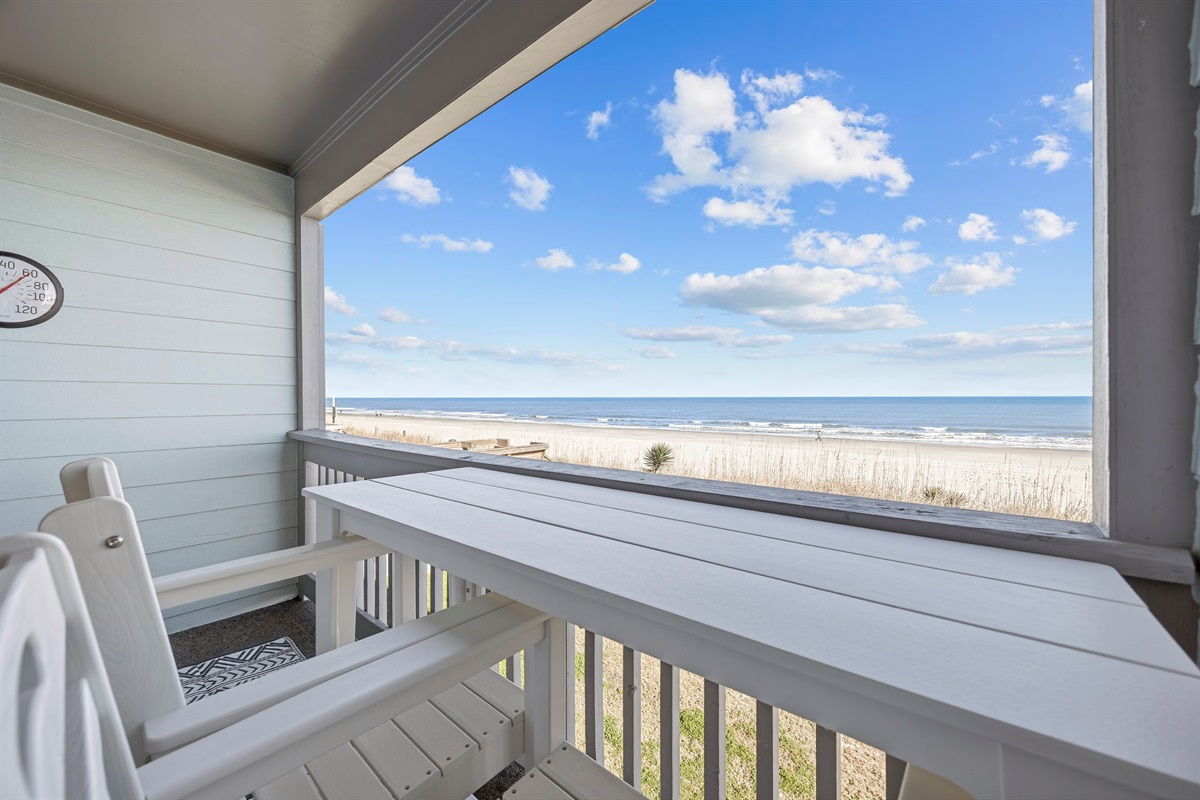 Bar and chairs for dining or taking in the view!