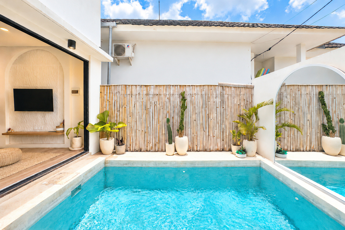 Pool area