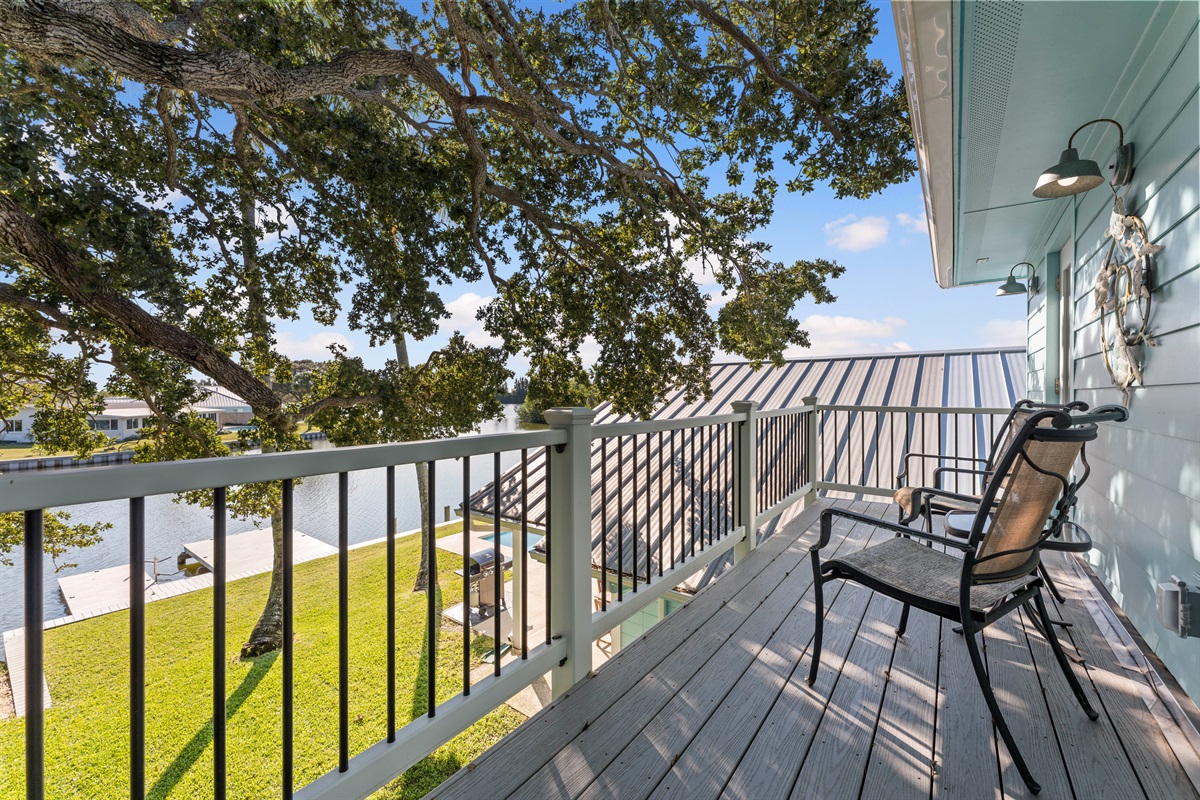 Relax and enjoy the Beach Room Balcony