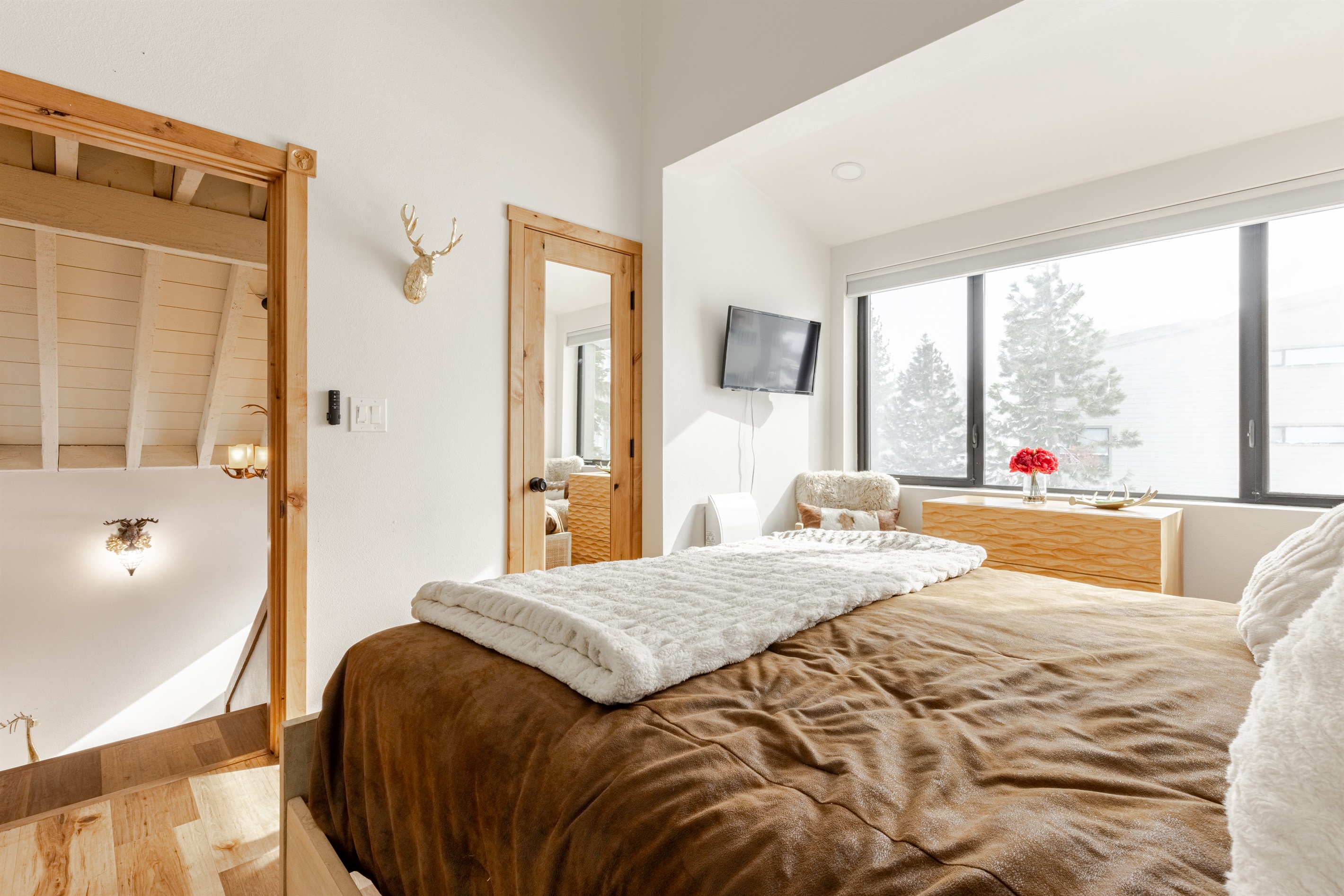 King (bdrm 3)