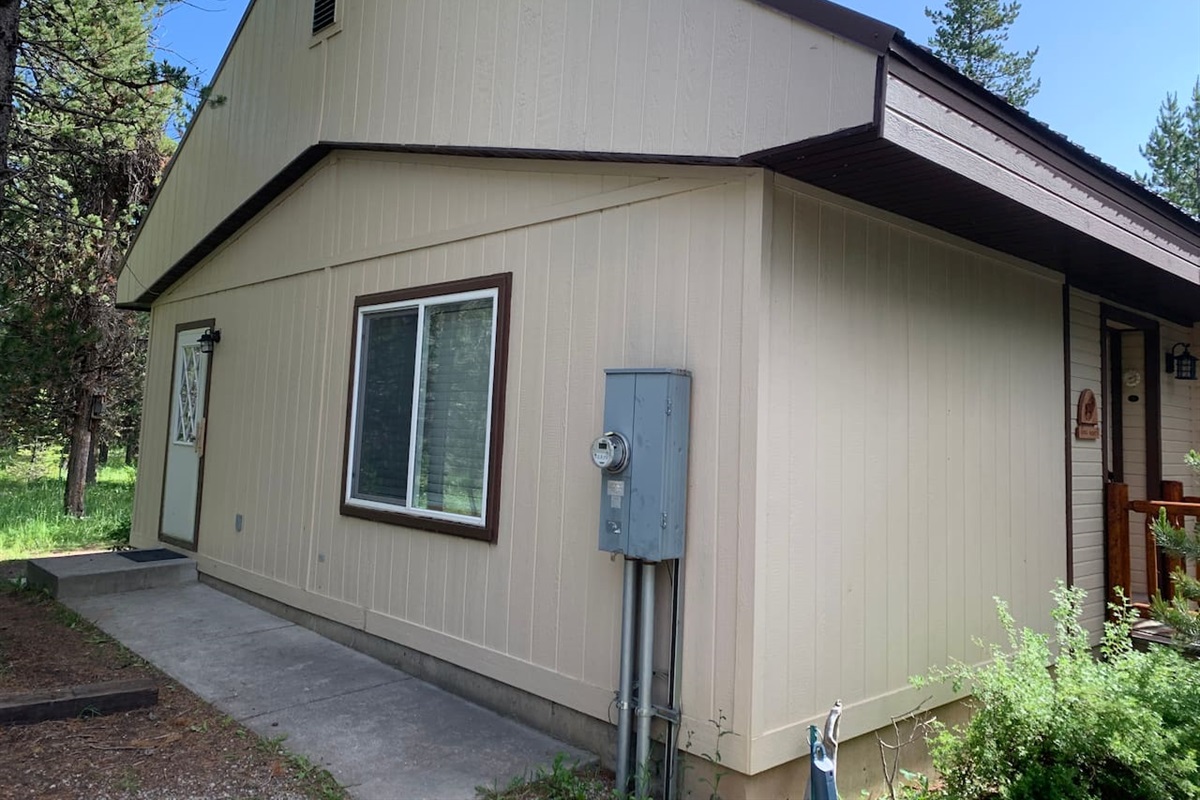 Side Entry and Parking