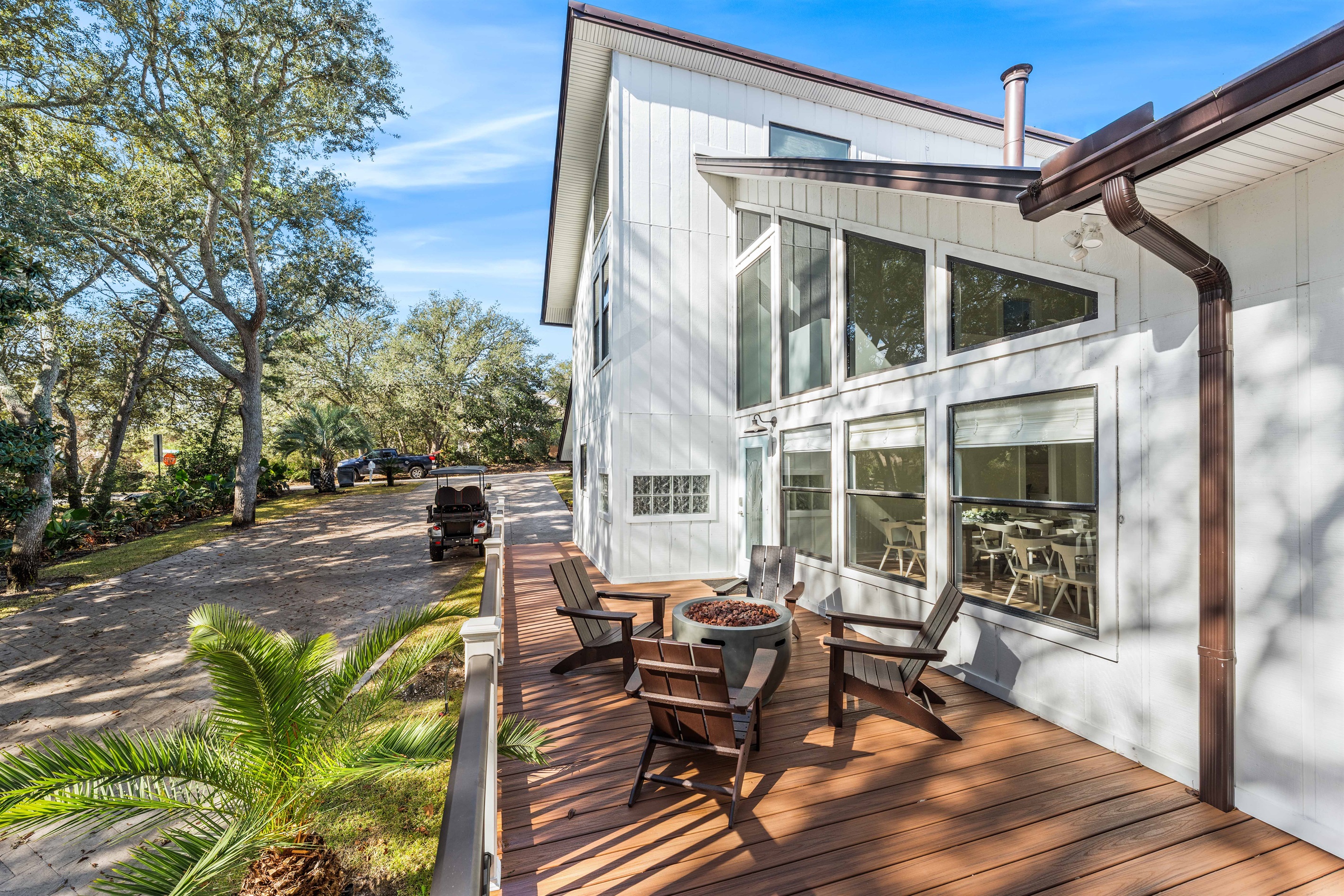 Welcome to Emerald Pines, book now for your next family vacation!