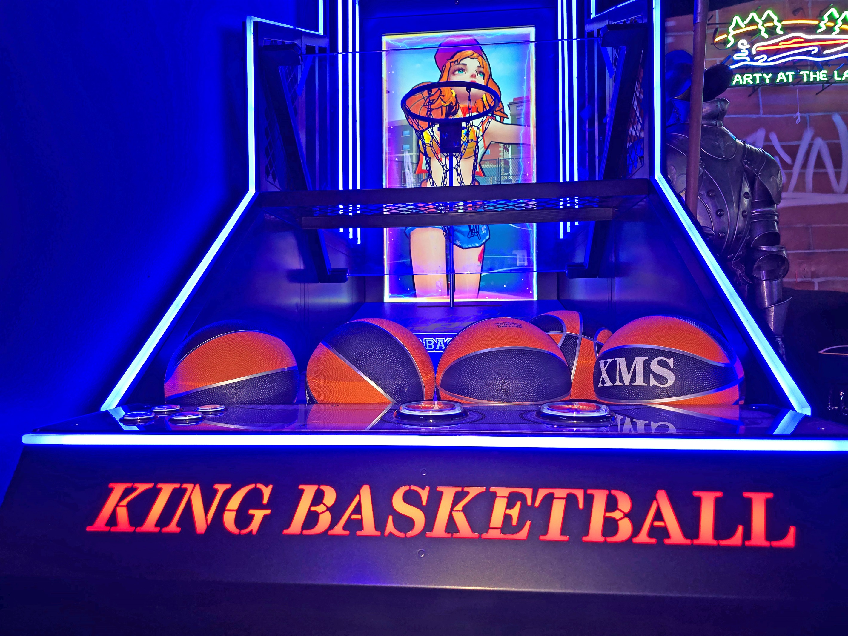 New! Kings commercial grade basketball game.