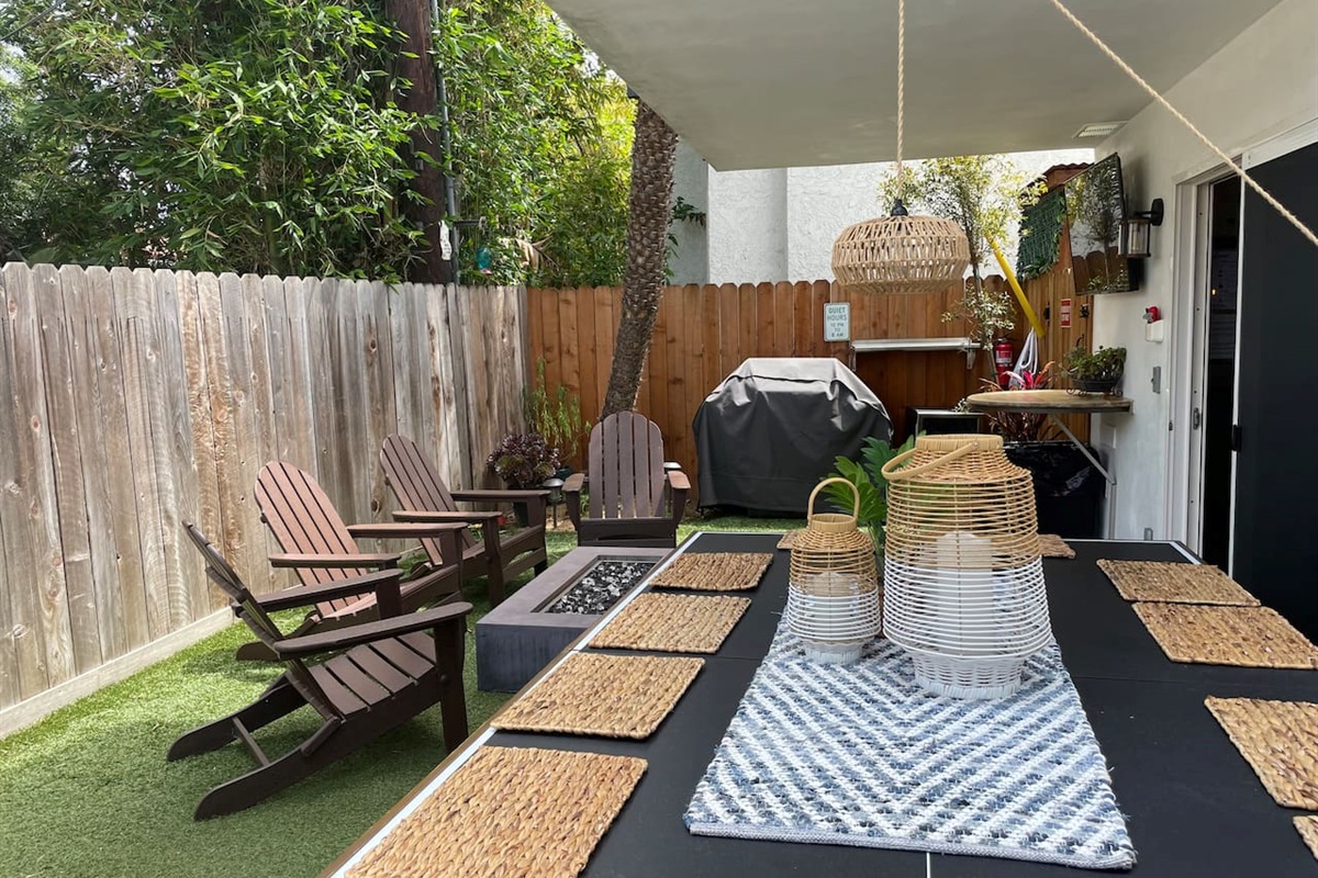 The light hoists up out of the way for ping pong :)