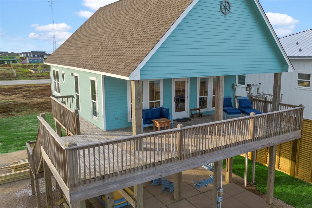 e6706ddc1f5e4b6fb1d4dbf8d2576318 Large | Beachhouse | Texas | TX | Vacation Homes | Galveston | Crystal Beach | Kokomo | Breezy Days | Beachfront Elegance | Sunrise Serenity | Southern Sands Property Management, LLC