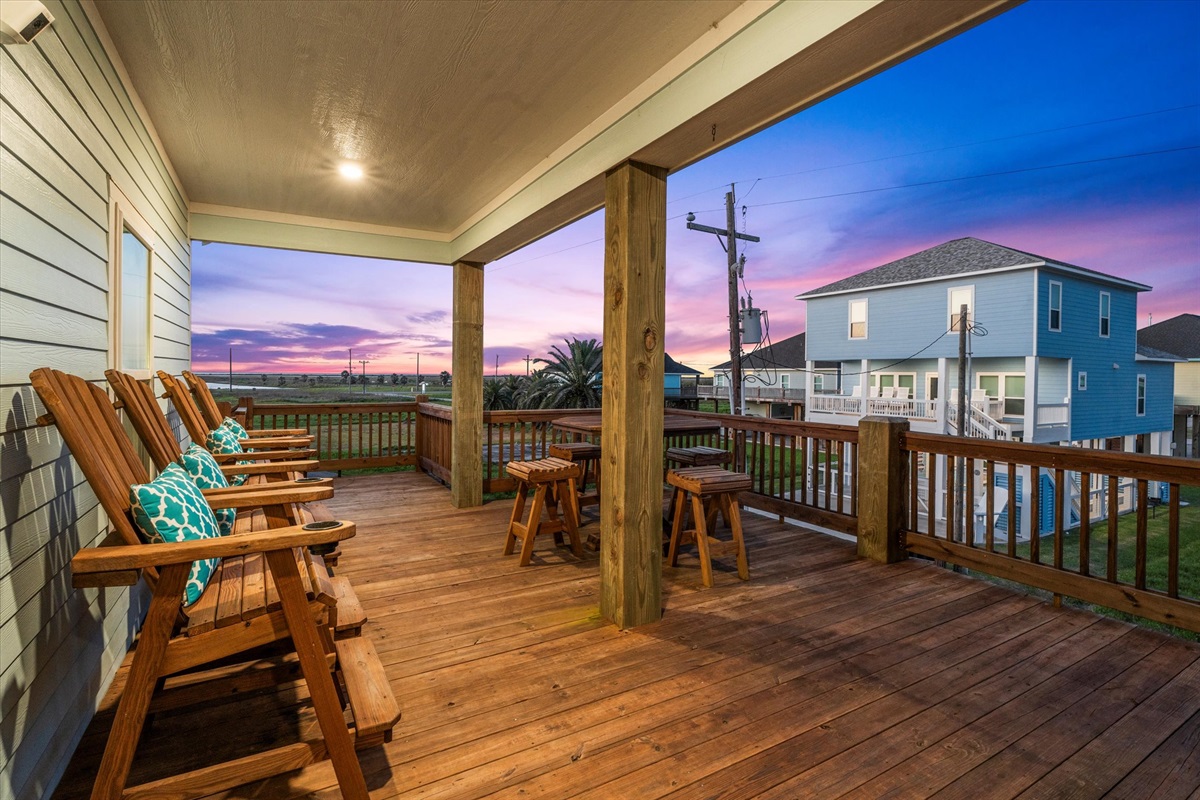 e67308313ea5400fb09215791b767fda Large | Beachhouse | Texas | TX | Vacation Homes | Galveston | Crystal Beach | Kokomo | Breezy Days | Beachfront Elegance | Sunrise Serenity | Southern Sands Property Management, LLC