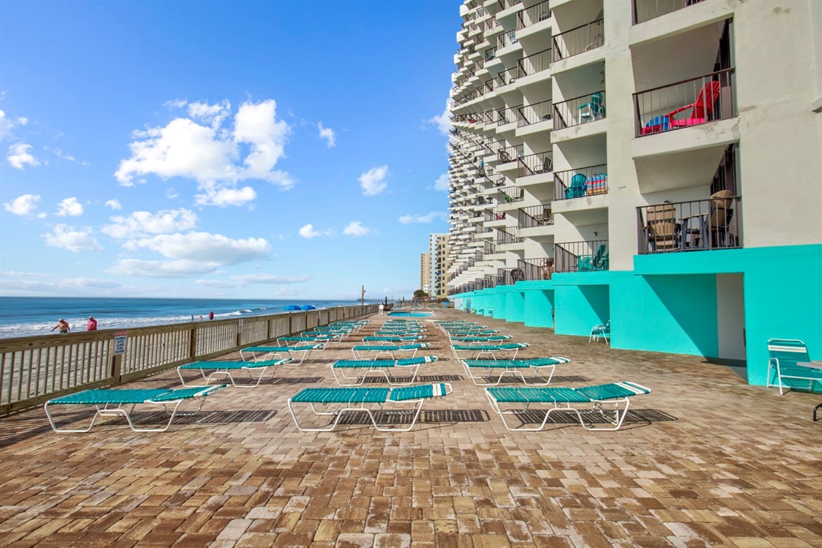 Plenty of lounge chairs available