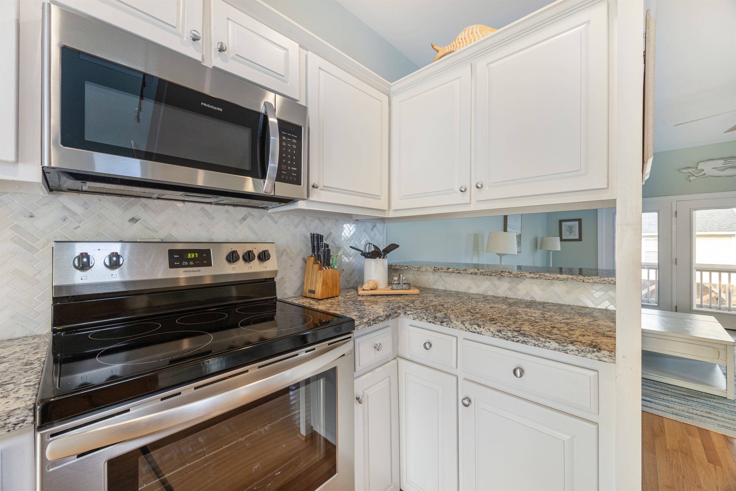 Updated appliances for easy, convenient cooking