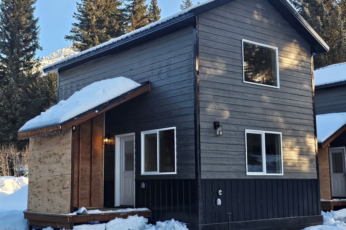 Outside of Cabin - 10 cabins located on the property.