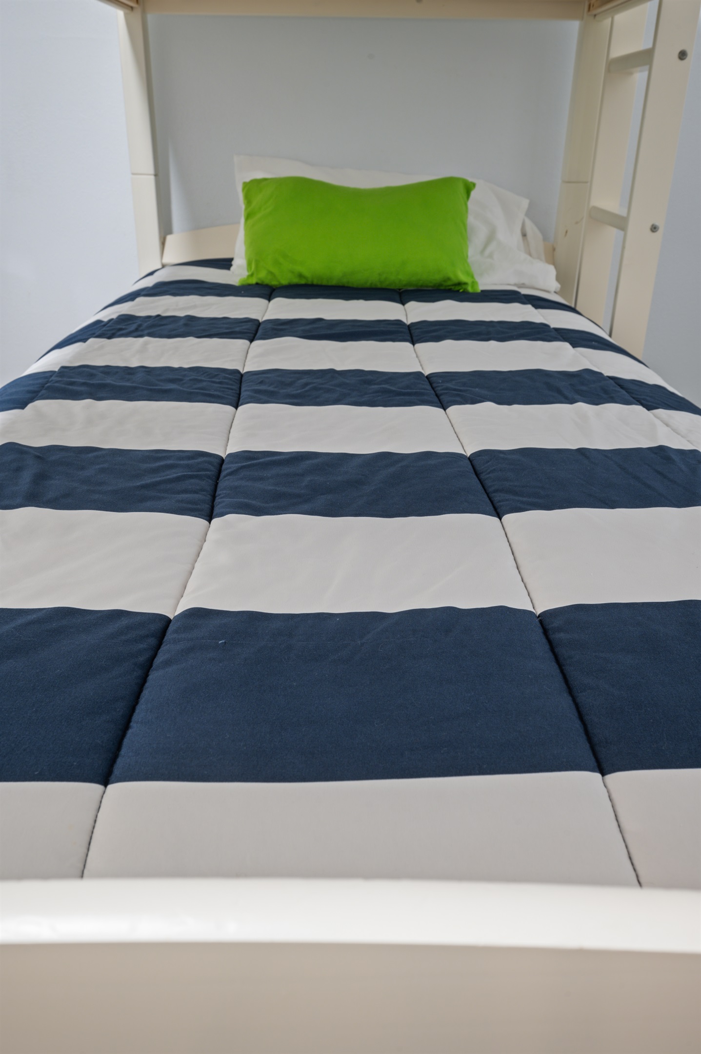bunk room