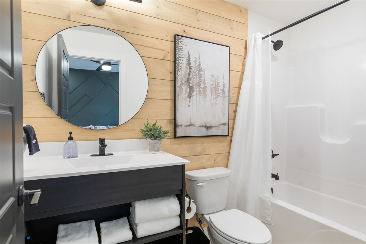 King #6 bathroom