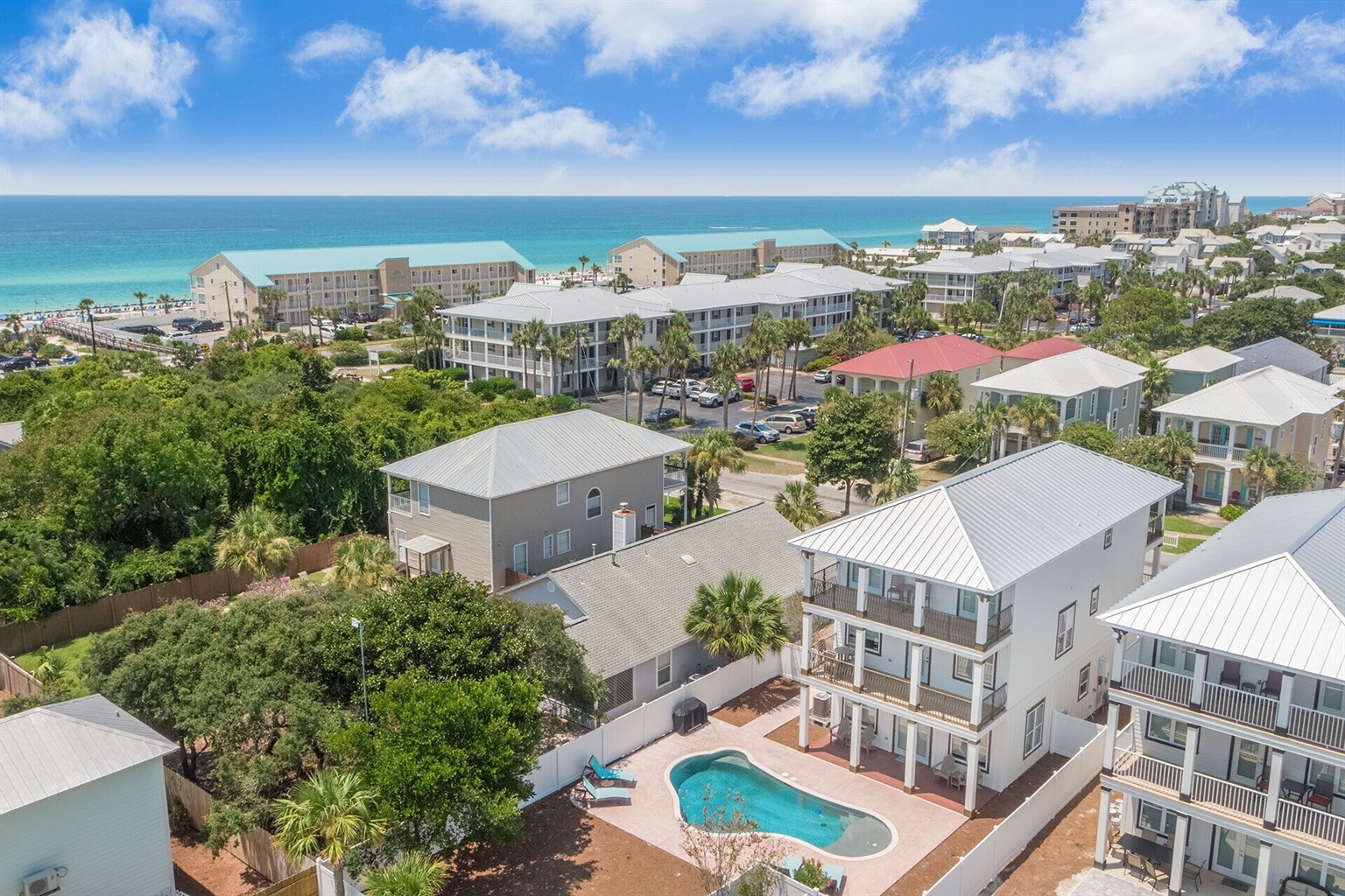 Luxurious 7BR home a brief walk from the beautiful white sand beach