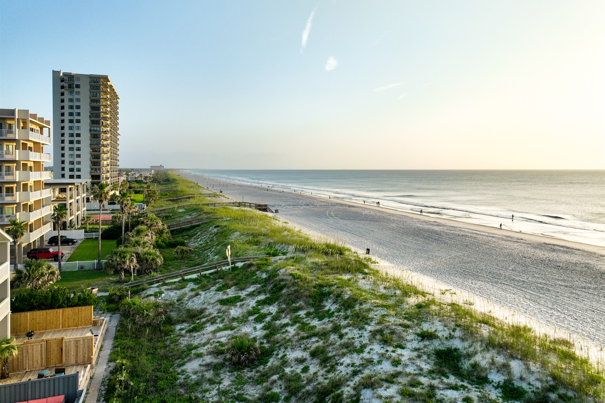 Expansive Jacksonville Beach shoreline, right outside your door