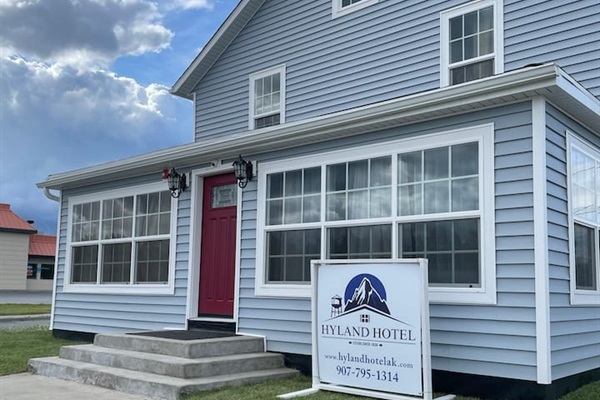 Front side of Hyland Hotel