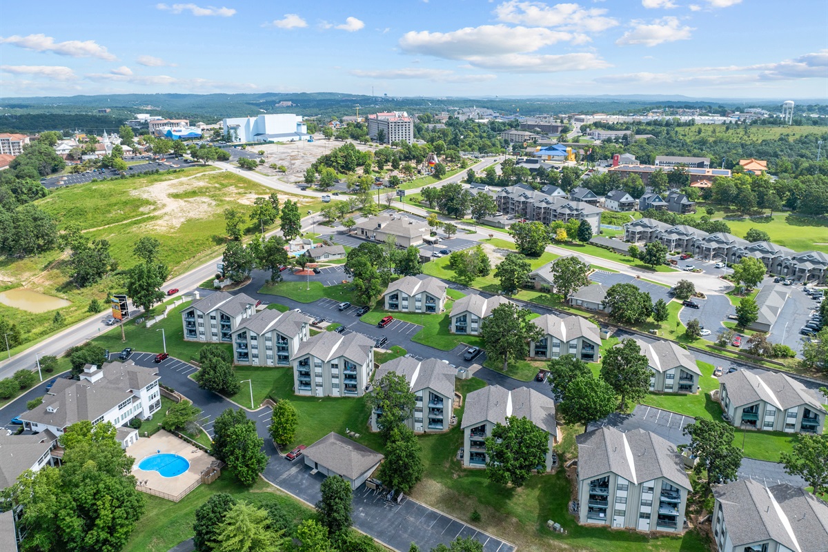 🏡 The Greens features well-maintained buildings and walkable paths in a scenic, low-key community.