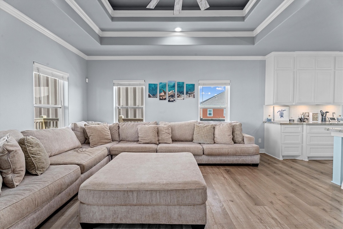 e70cc61bfb324b75bf34ce14021eceb2 Large | Beachhouse | Texas | TX | Vacation Homes | Galveston | Crystal Beach | Kokomo | Breezy Days | Beachfront Elegance | Sunrise Serenity | Southern Sands Property Management, LLC