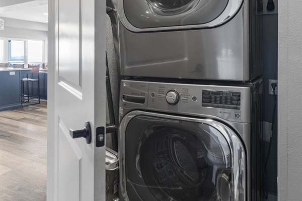 Stacked washer and dryer in main floor 1/2 bath