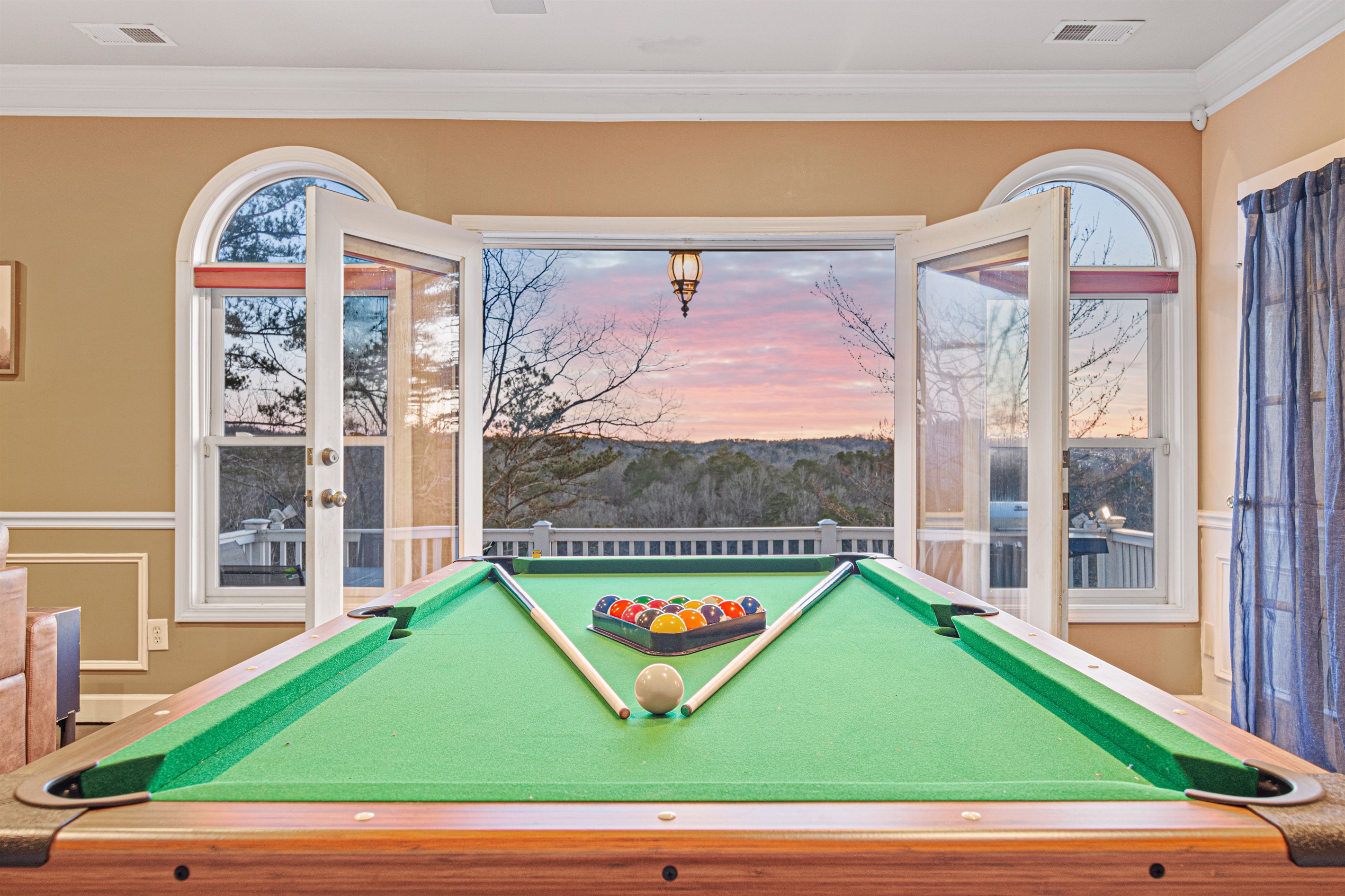Summer Getaway in Ellijay | Pets Welcome | Hot Tub 3
