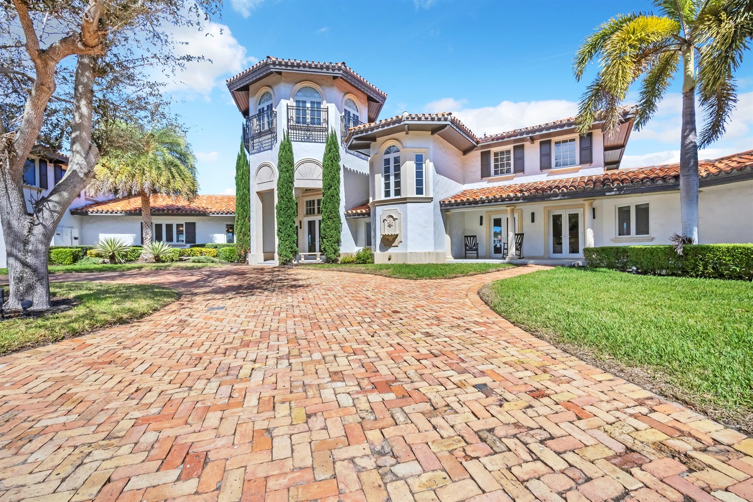 Luxury Begins at the Front Door — Your Fort Lauderdale Retreat Awaits