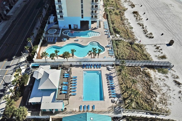 Beach House Restaurant and Beachfront Pool