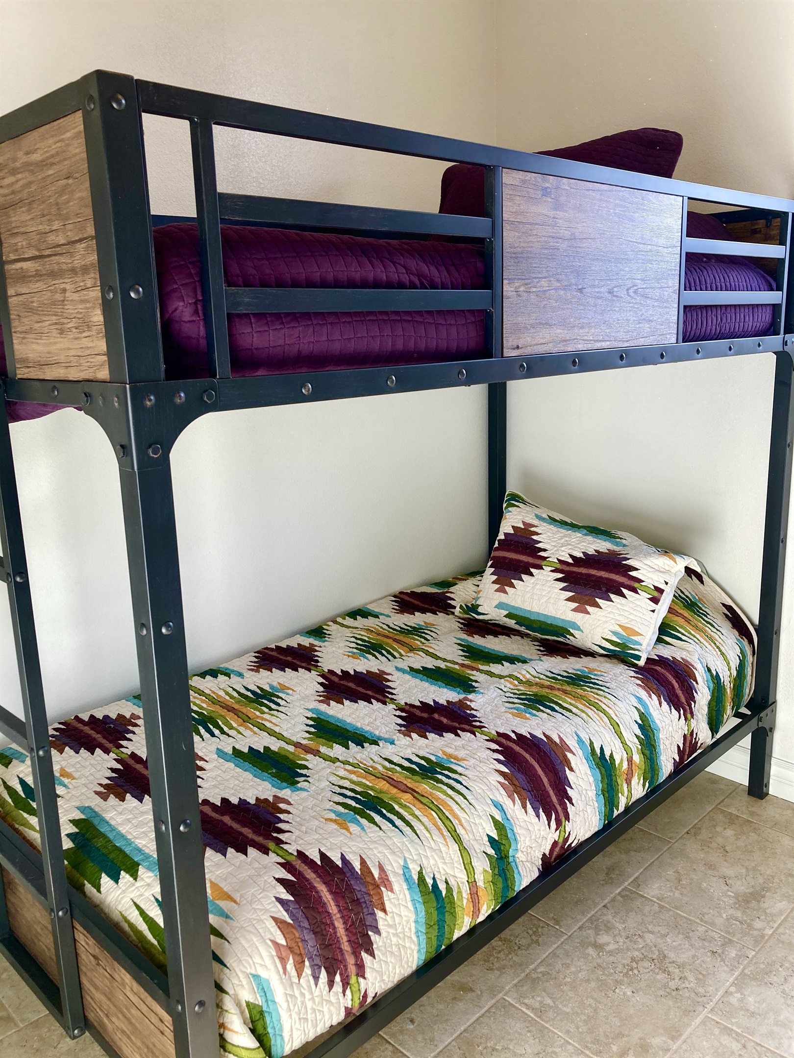 Vermillion Cliffs House 3rd bedroom with two twin over twin bunks