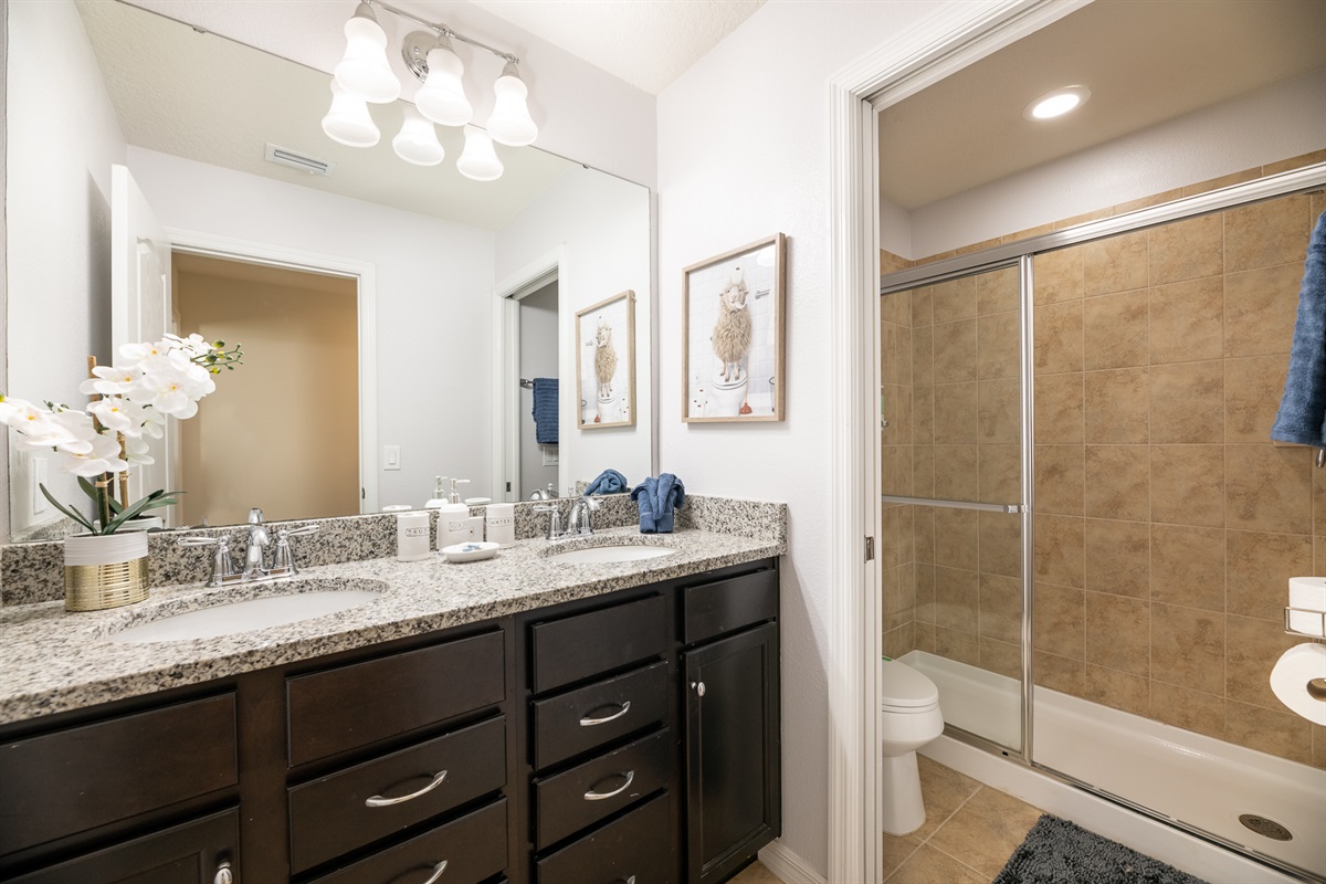 Star Wars shares this bathroom with the Moana Bunk Room