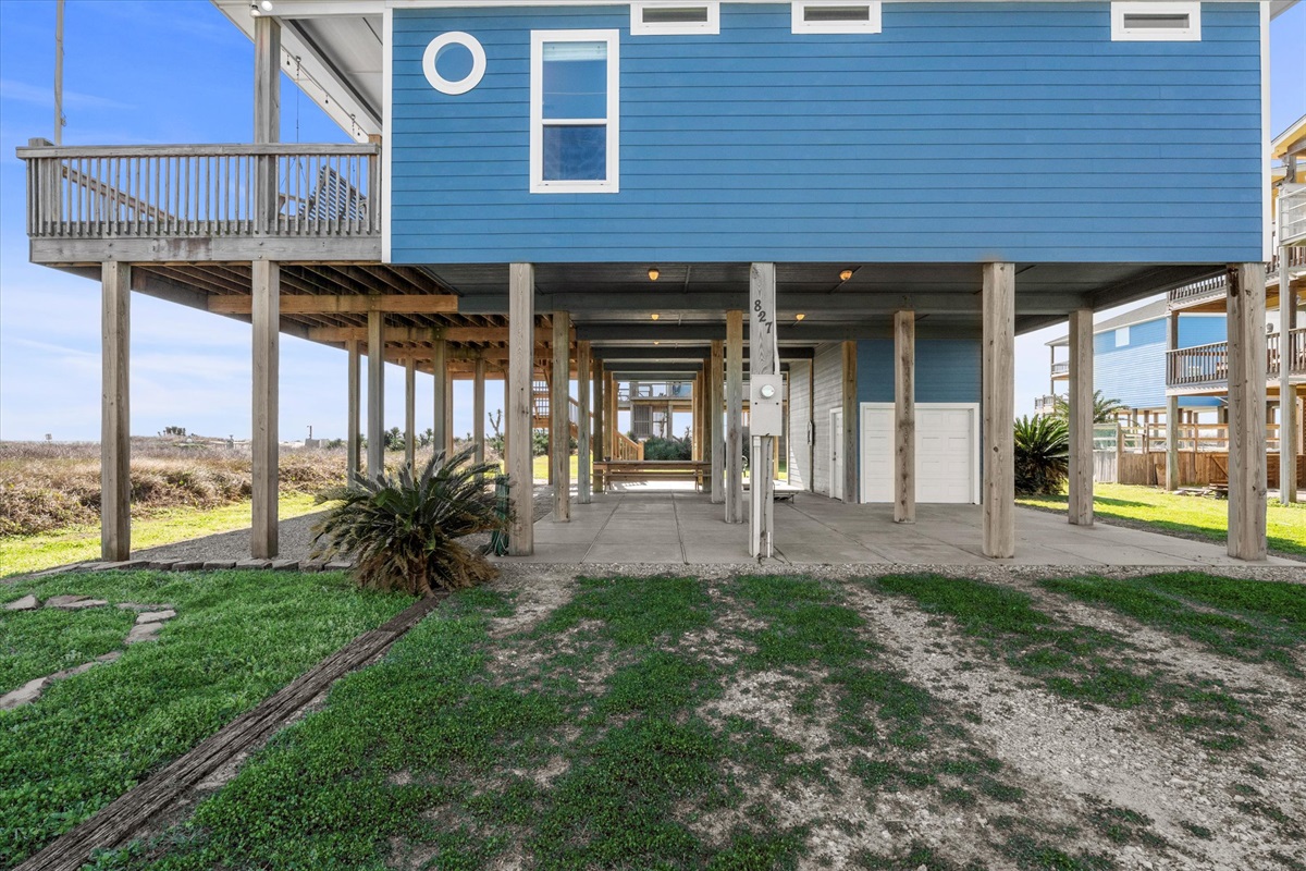 e73be9863f9a4807bec8f33c4c1af5ed Large | Beachhouse | Texas | TX | Vacation Homes | Galveston | Crystal Beach | Kokomo | Breezy Days | Beachfront Elegance | Sunrise Serenity | Southern Sands Property Management, LLC