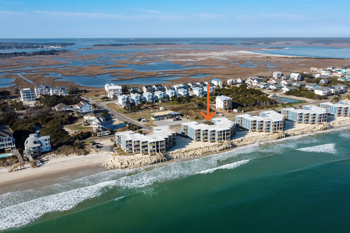Building 7 of Topsail Reef