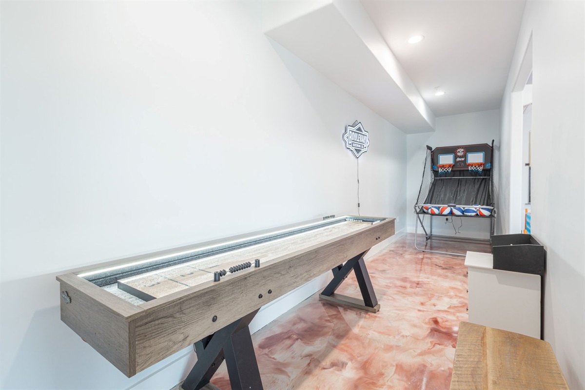 Shuffleboard Table