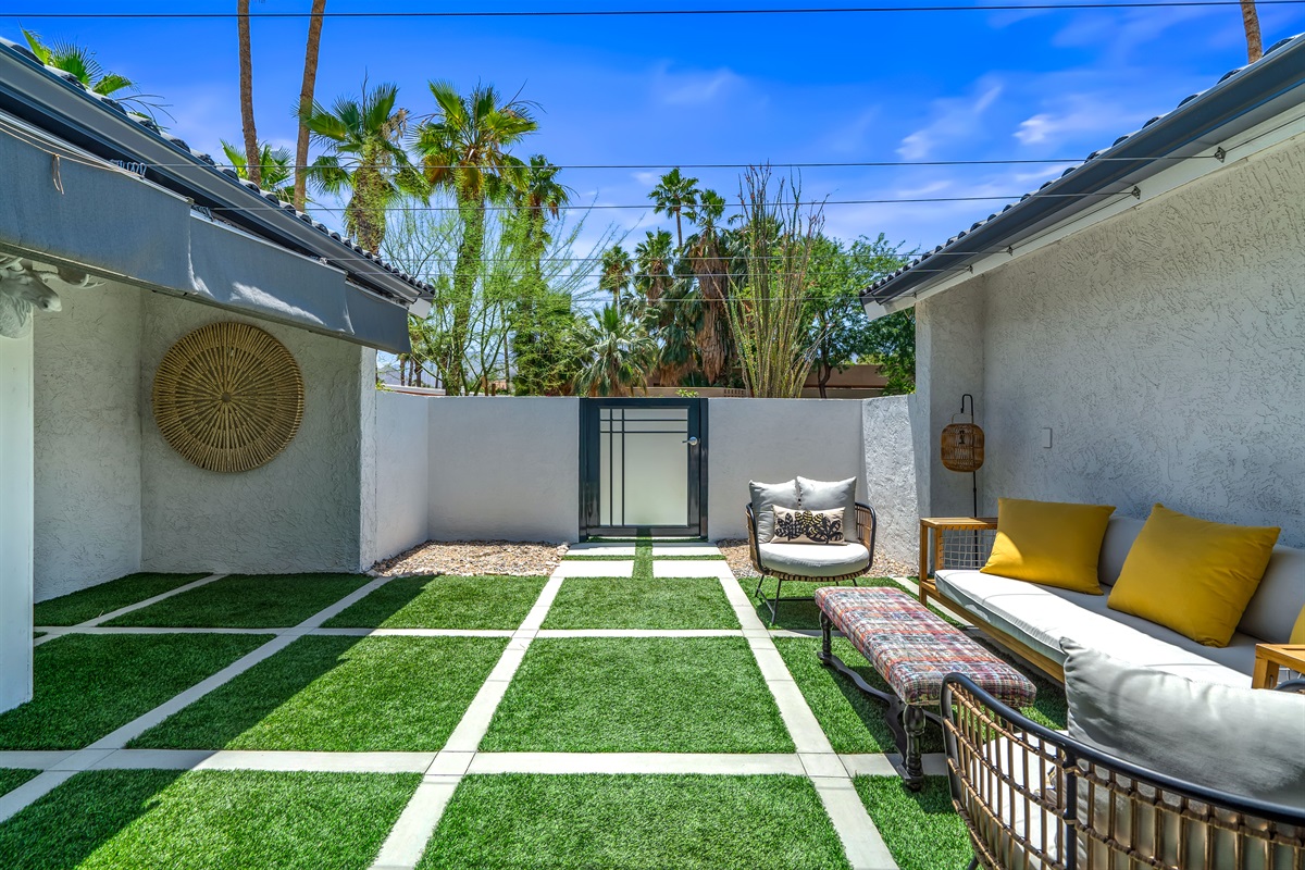 Courtyard facing street