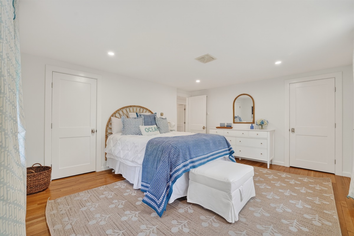 Welcome to our 2nd bedroom!
Your peaceful retreat awaits in the soft comfort of the queen-sized bed.