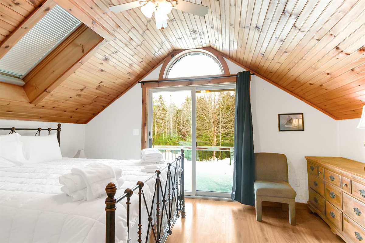 Enjoy a cozy king bed after a long night on the ski slopes or hiking the trails nearby!