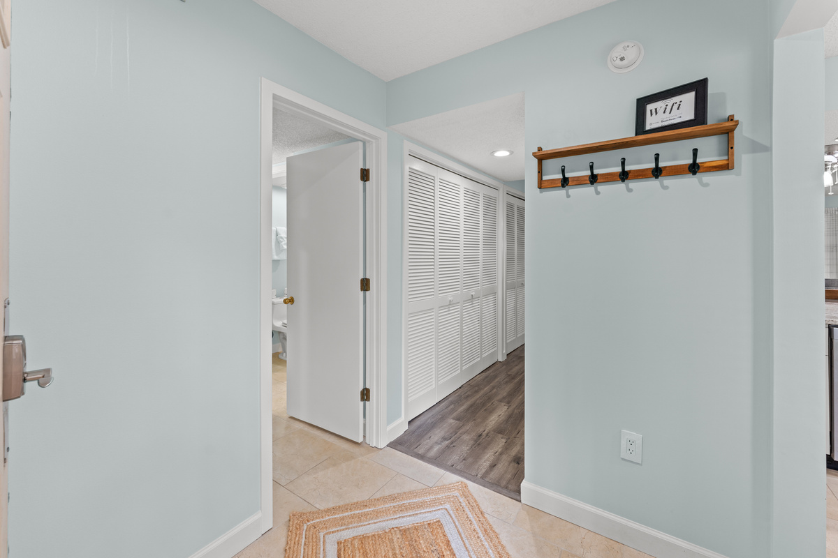 Spacious entry