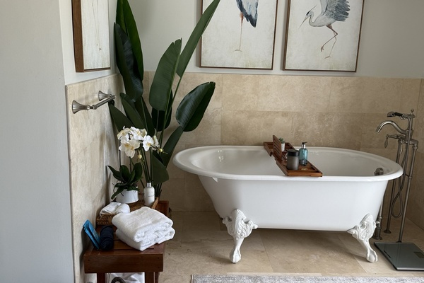 After a day in the sun, a nice soak is always welcome!  Molton Brown amenities, bath salts, and luxurious towels.