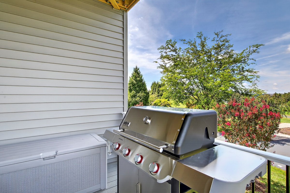 Fire up the grill and enjoy a cookout with a view.