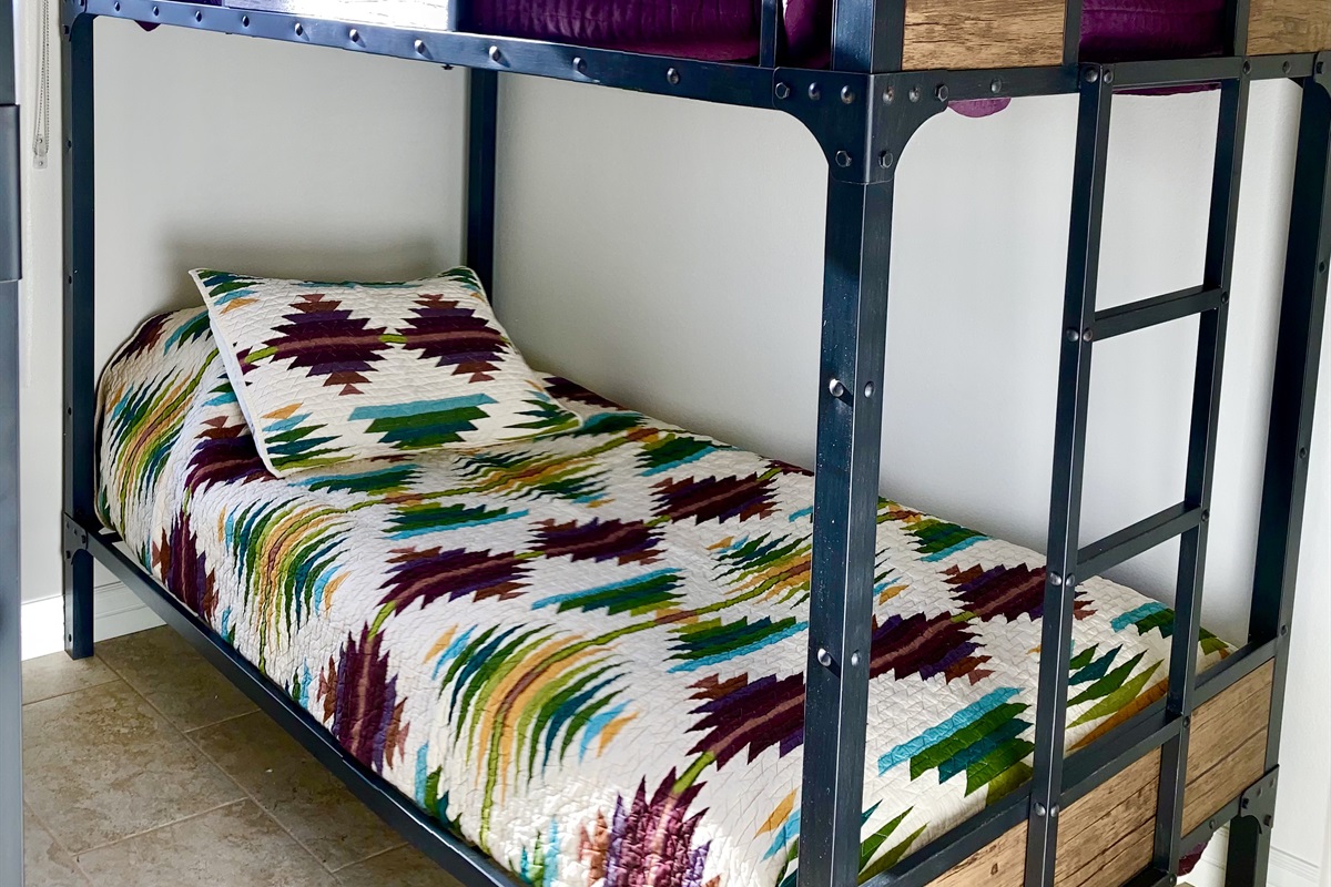 Vermillion Cliffs House 3rd bedroom with two twin over twin bunks