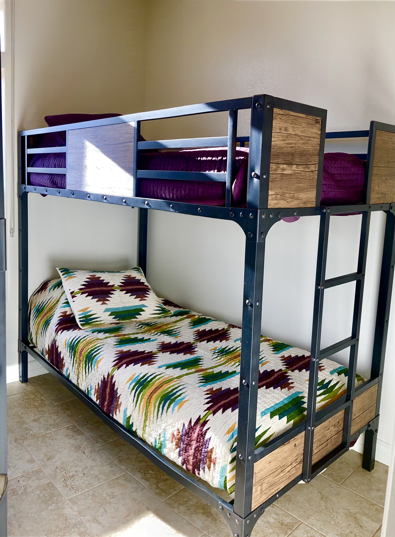Vermillion Cliffs House 3rd bedroom with two twin over twin bunks