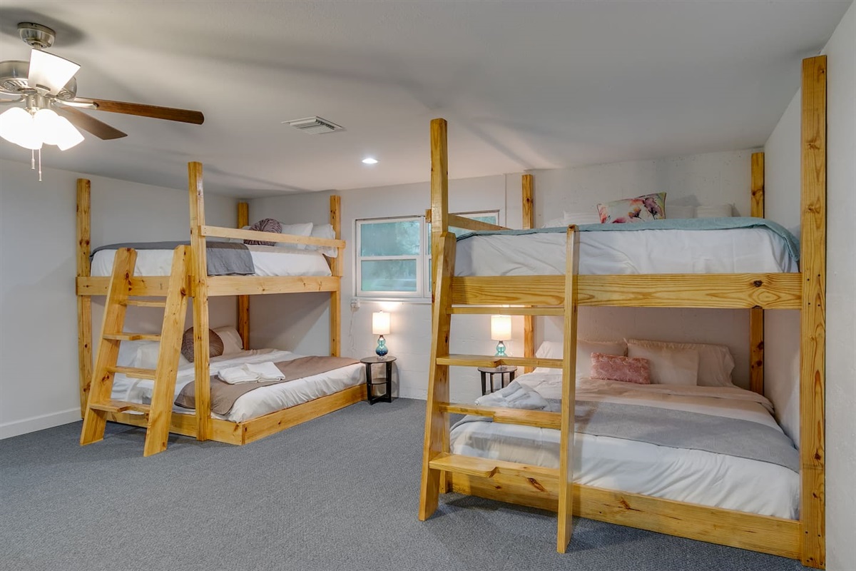 Bunk Room (additional $50/night plus cleaning fee increases to $200)

3 King Beds, 1 Queen