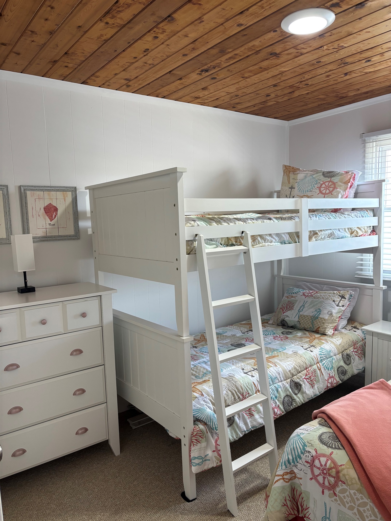 Bedroom 3, Twin bed and bunks