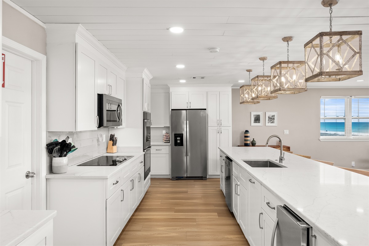 With plenty of room to move between preparation and cooking surfaces, you may enjoy having many cooks in the kitchen!