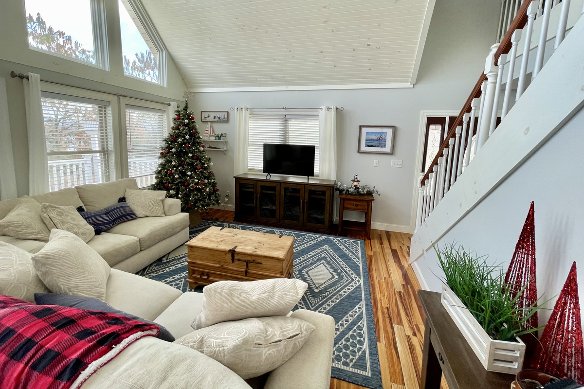 Lakehouse at Christmas