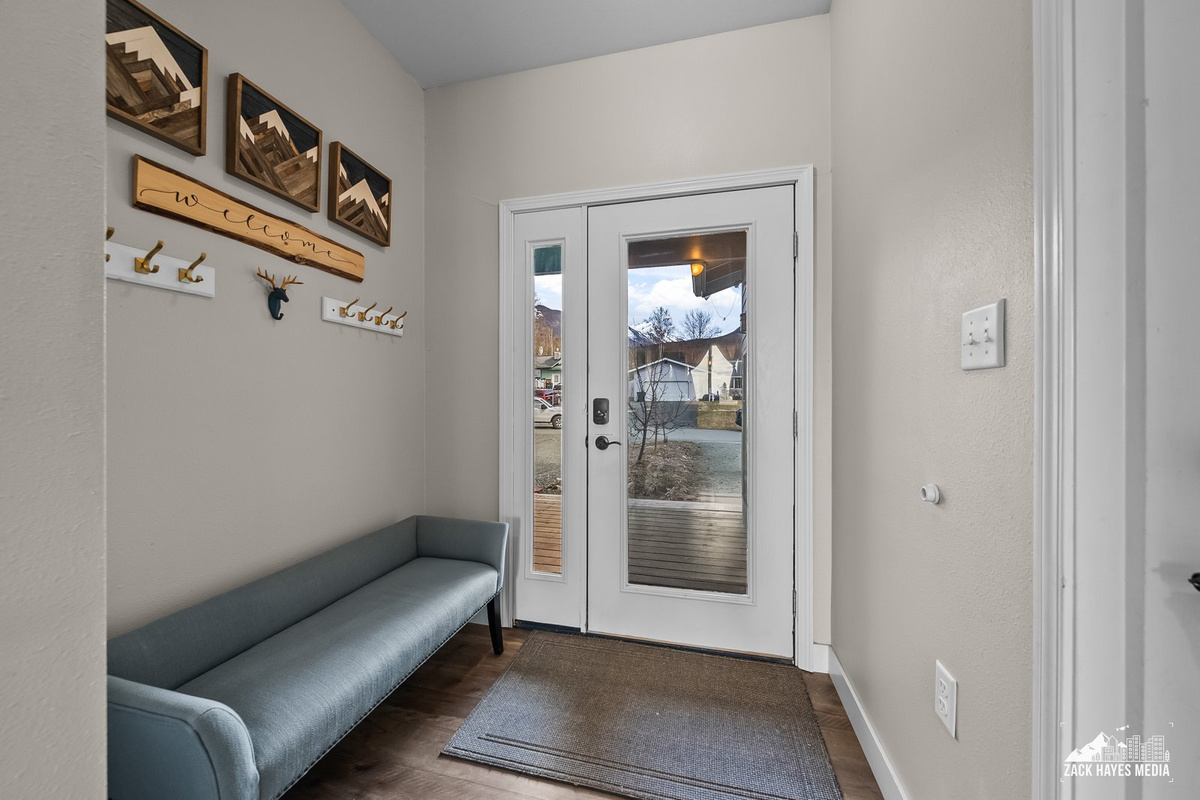 024-1 (Dawn Street Eagle River) — photo 2