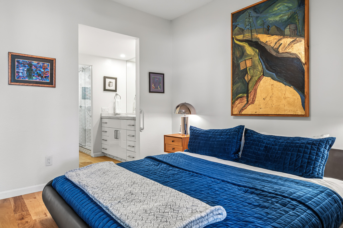 Luxury Casper Linens and pillows