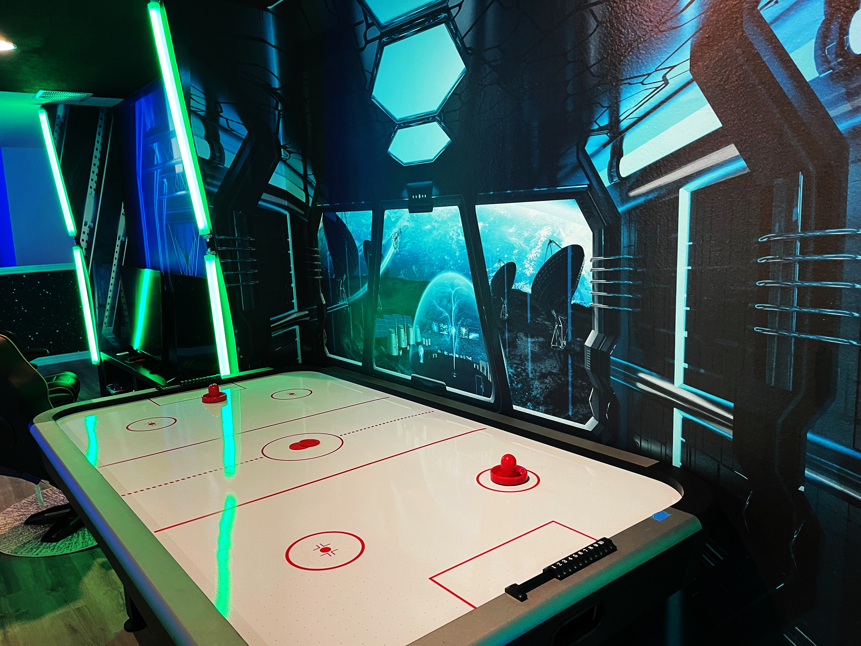 Play Air Hockey
