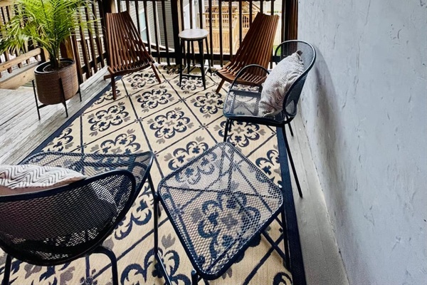 Enjoy some fresh air and relax on the patio!