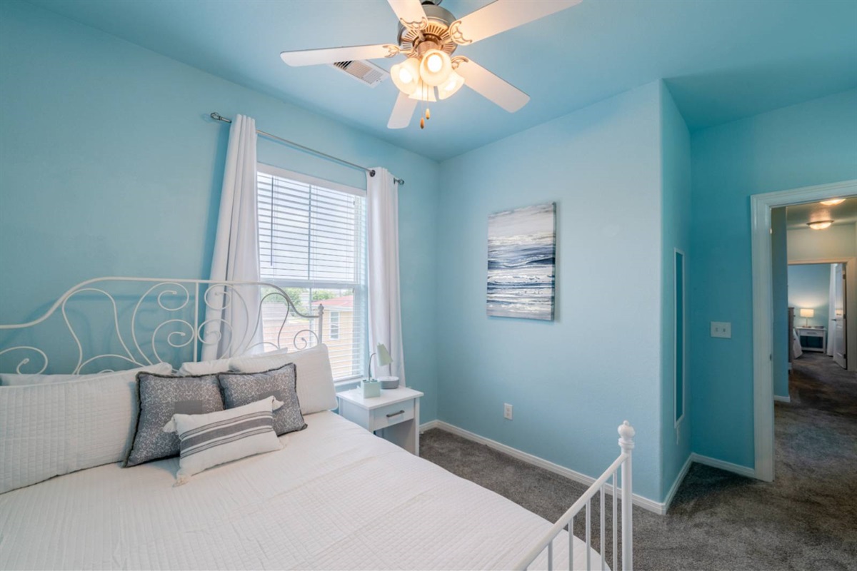 e817254c3bb34aff91bae186dfbae934 Large | Beachhouse | Texas | TX | Vacation Homes | Galveston | Crystal Beach | Kokomo | Breezy Days | Beachfront Elegance | Sunrise Serenity | Southern Sands Property Management, LLC