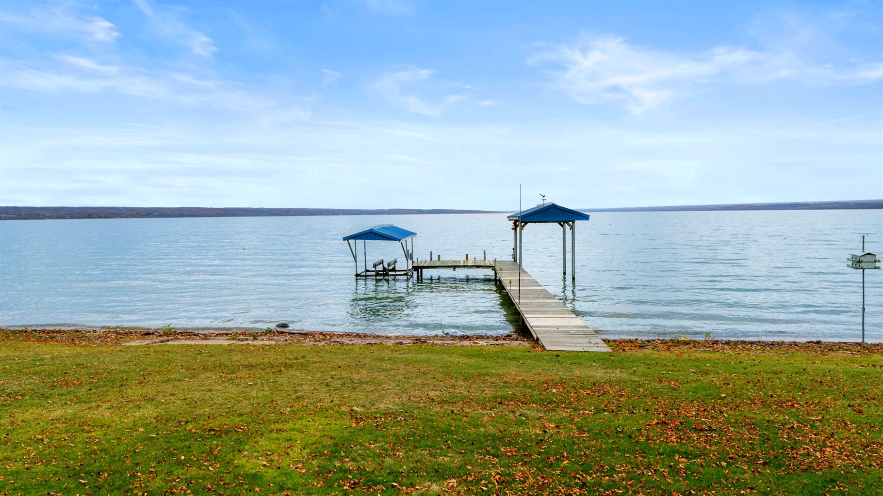 Large dock suitable for 2 boats