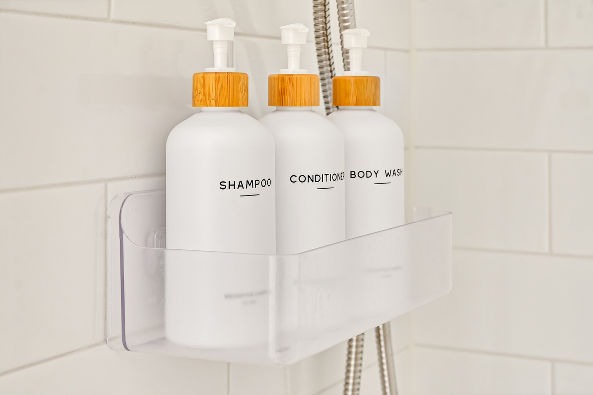 Bathroom #1 – Shampoo, Conditioner & Body Wash