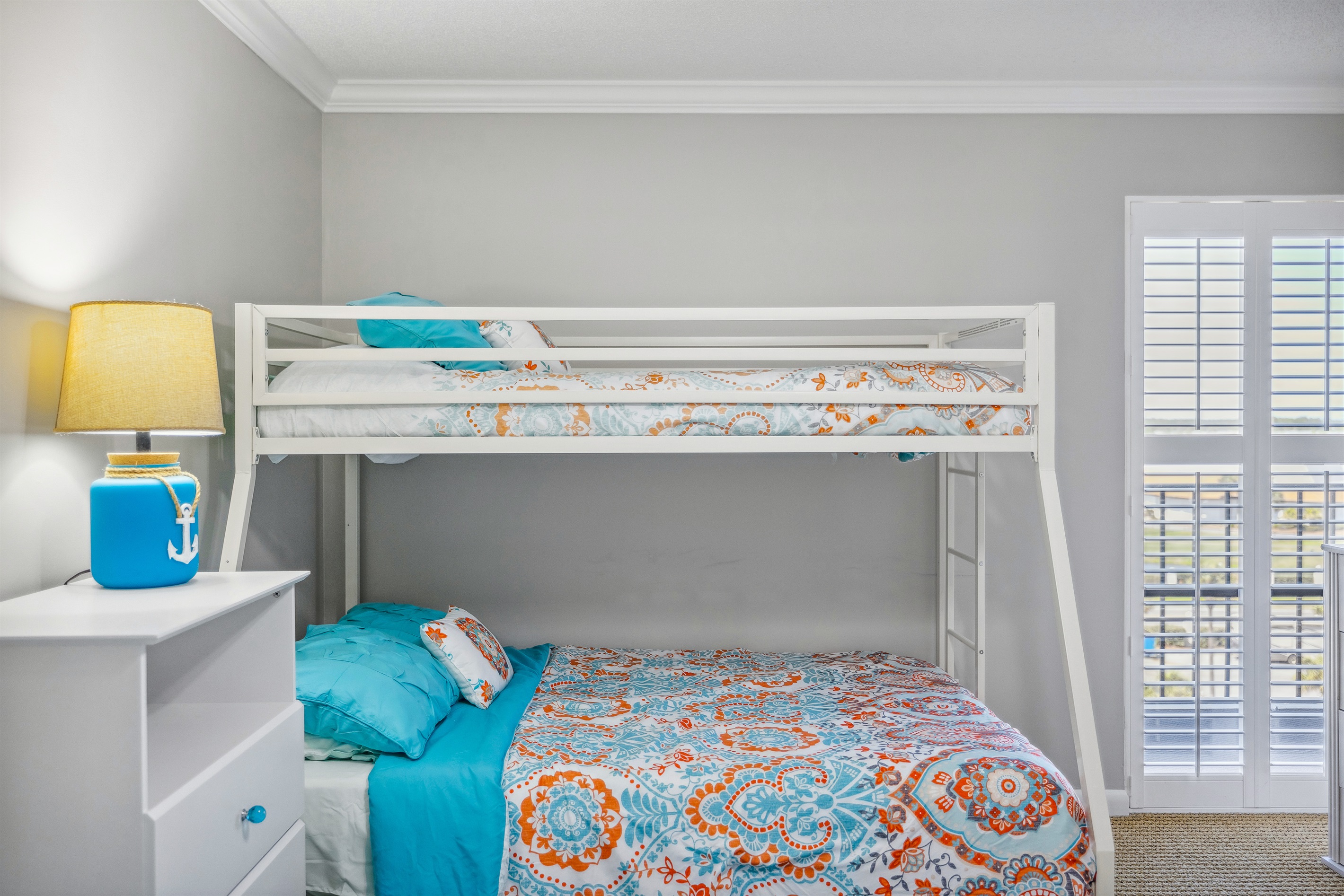 Guest bedroom
